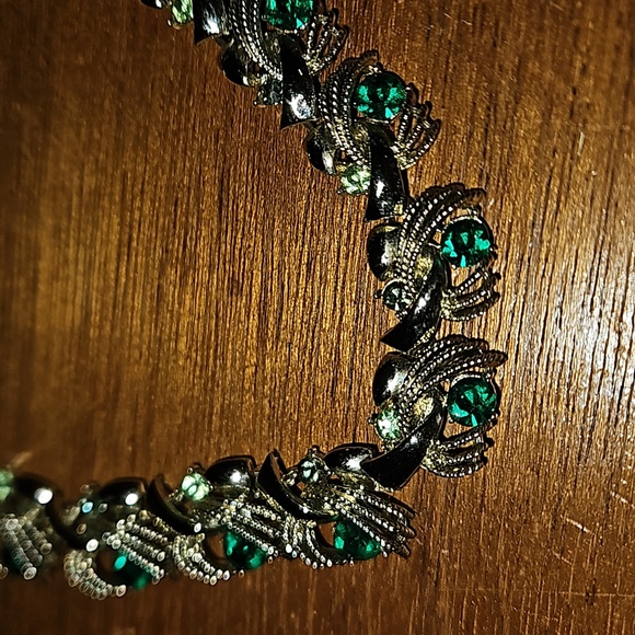 Vintage Coro emerald jeweled necklace - Picture 4 of 7